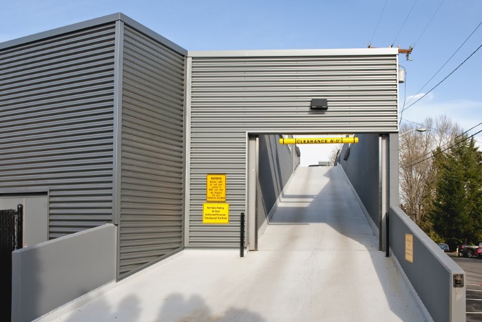 Commercial Rolling Gates 